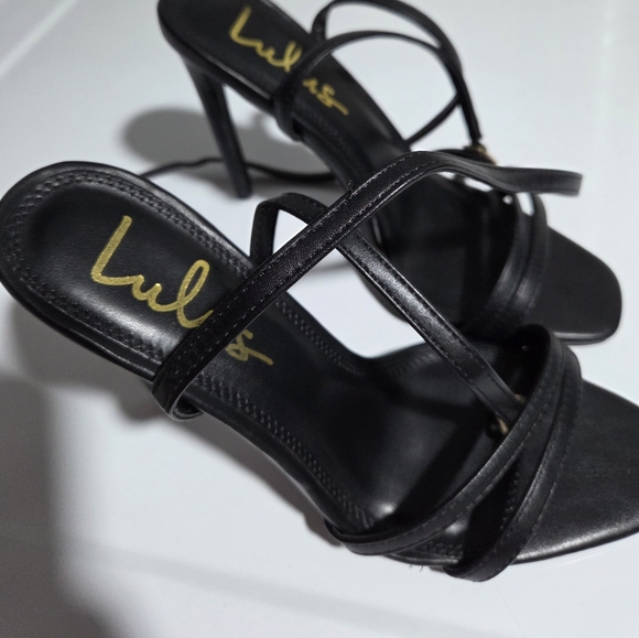 Lulus strappy high heels - Picture 4 of 9